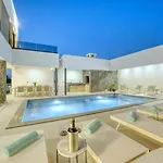 Elena - Crowonder Luxury Rent Villa *