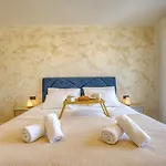 Villa Elena - Crowonder Luxury Rent