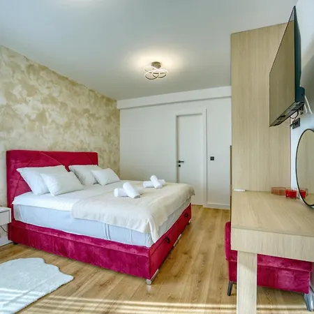 Elena - Crowonder Luxury Rent Βίλα