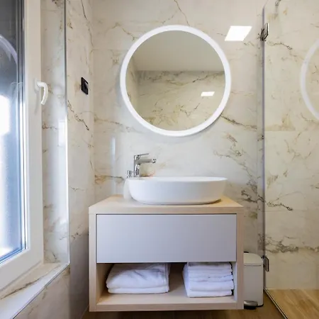 Elena - Crowonder Luxury Rent * Zaton (Zadar)