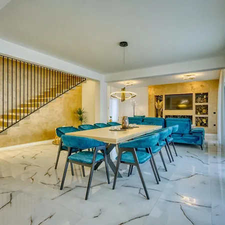 Elena - Crowonder Luxury Rent Villa Zaton (Zadar)