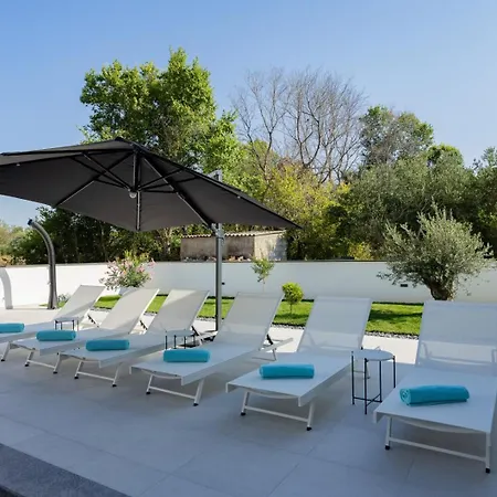 Elena - Crowonder Luxury Rent Villa *