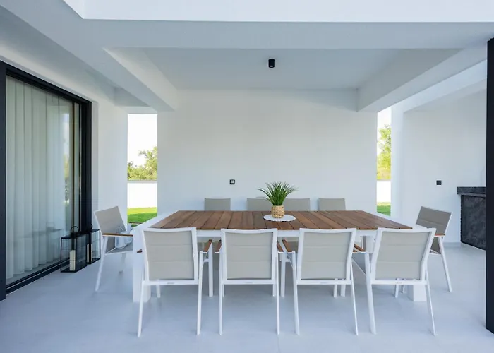 Elena - Crowonder Luxury Rent Villa Zaton (Zadar)