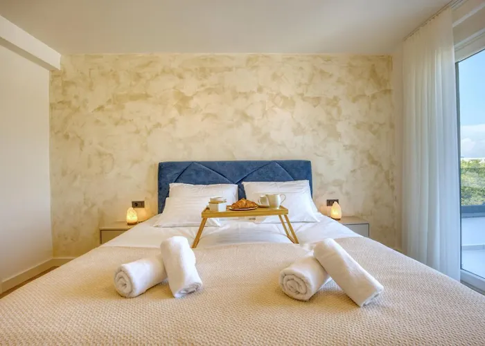 Villa Elena - Crowonder Luxury Rent