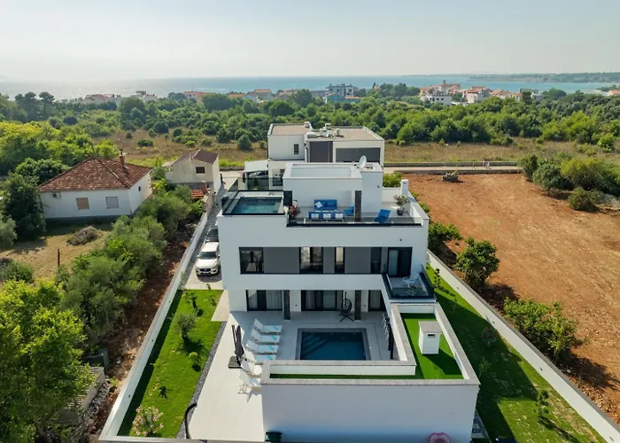 Elena - Crowonder Luxury Rent * Zaton (Zadar)